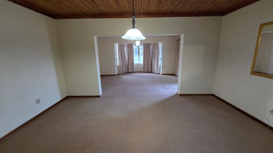 To Let 4 Bedroom Property for Rent in Fichardt Park Free State